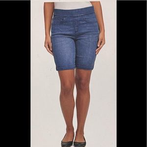 DKNY WOMENS Bermuda Jean Shorts Comfort Stretch Elastic Waist Med blue.